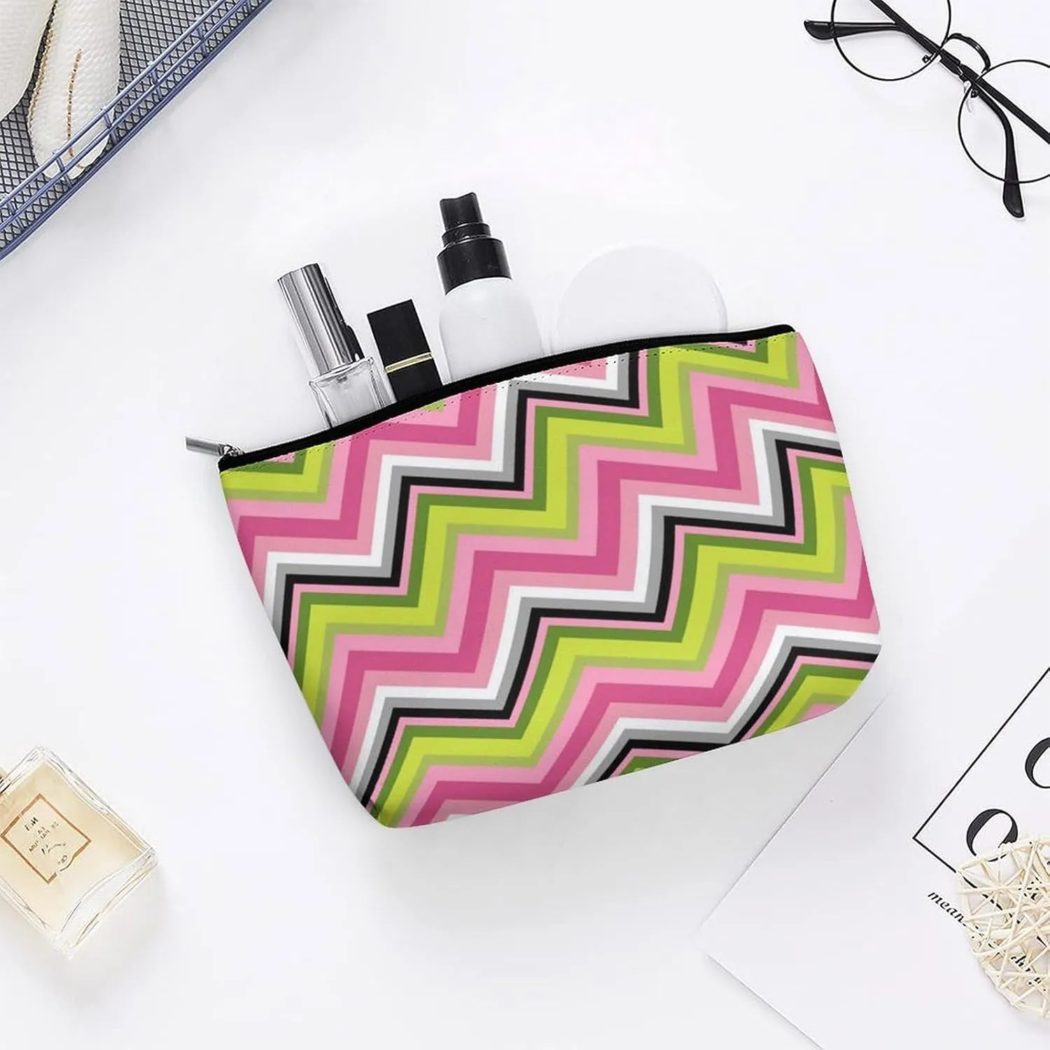Elegant Makeup Bag, Colorful Chevron Patterns Cosmetic Bag Large Capacity Pouch Portable Organizer for Men & Women