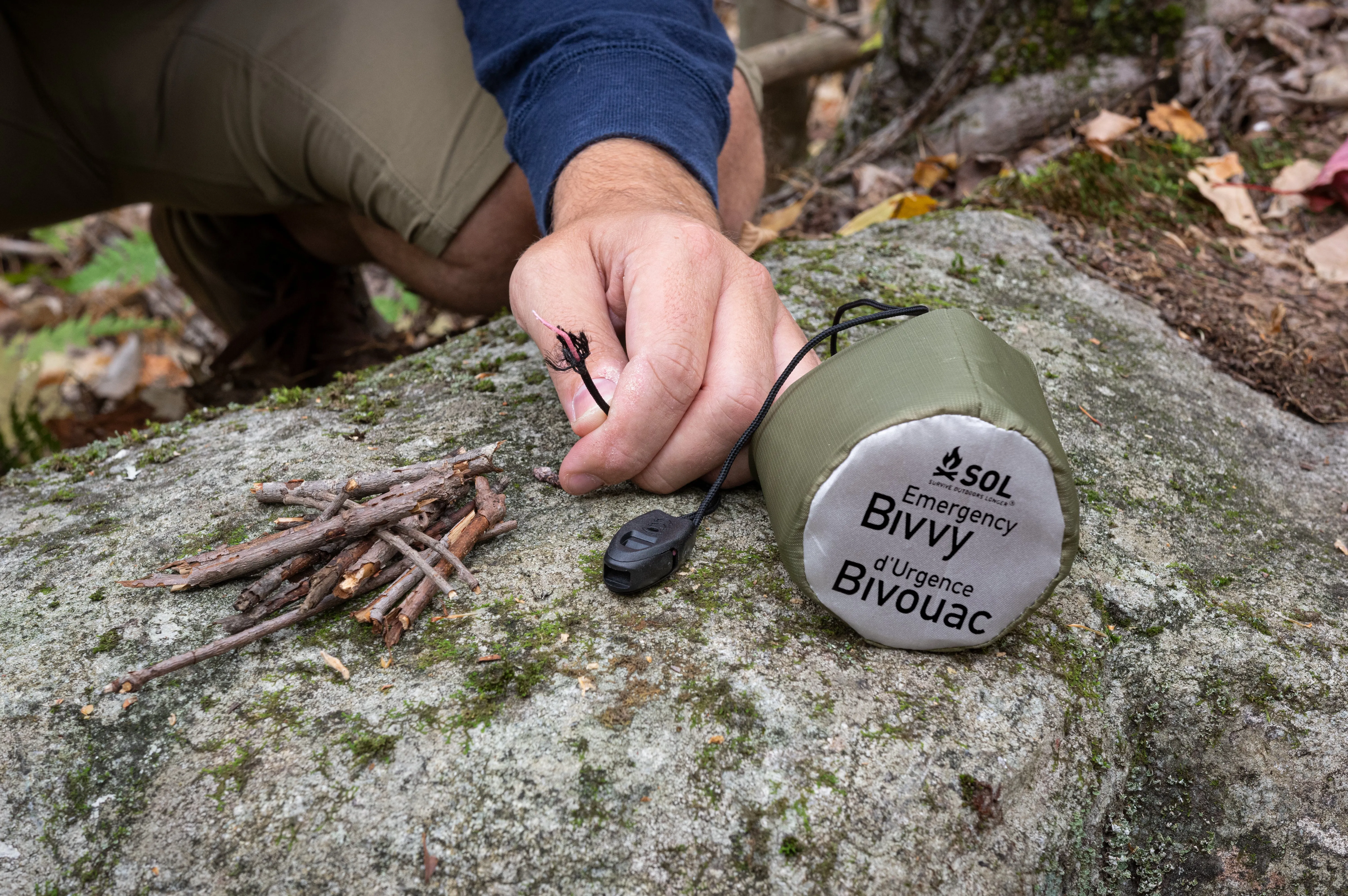 Emergency Bivvy with Rescue Whistle