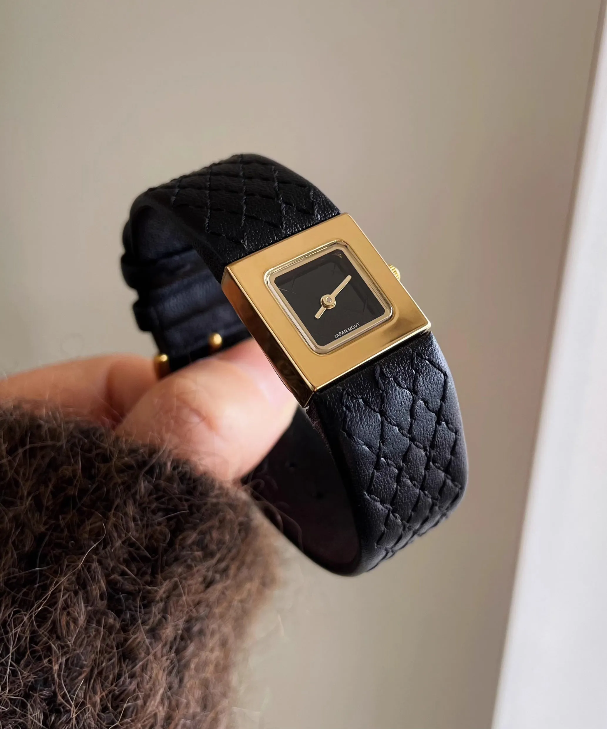 Fine Gold Leather Quartz Movement Waterproof Watches