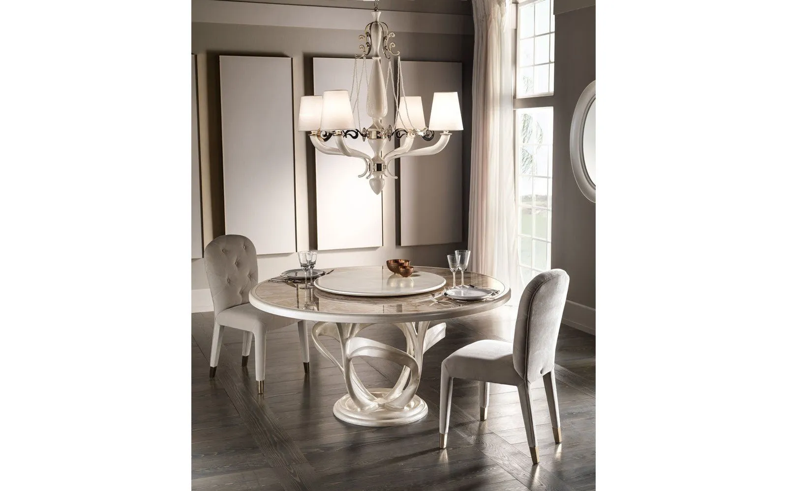 Liz Chair
