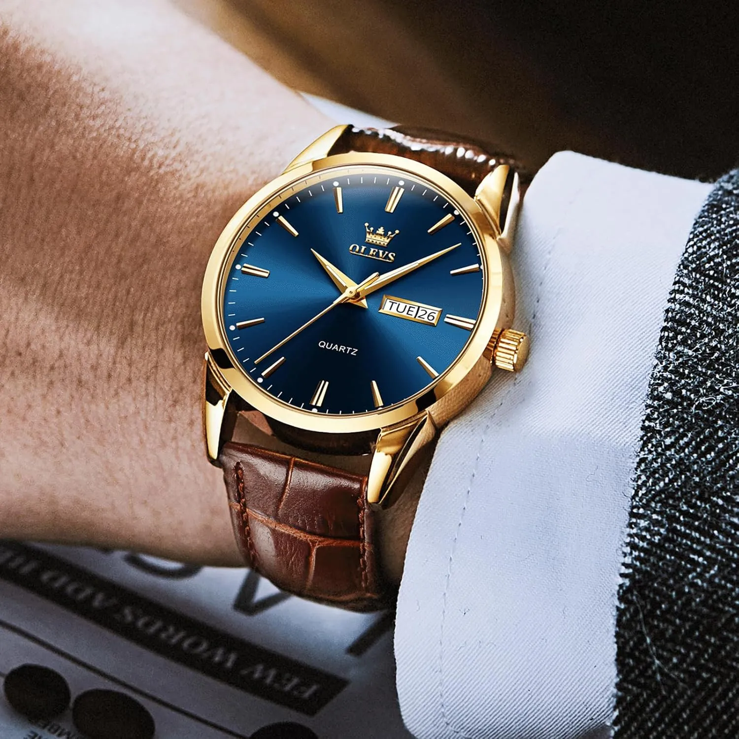 Men's Casual Leather Watch, Easy to Read Three-Hand Analog Stainless Steel Watches for Men, Minimalist Day Date Waterproof Luminous Mens Quartz Wristwatch