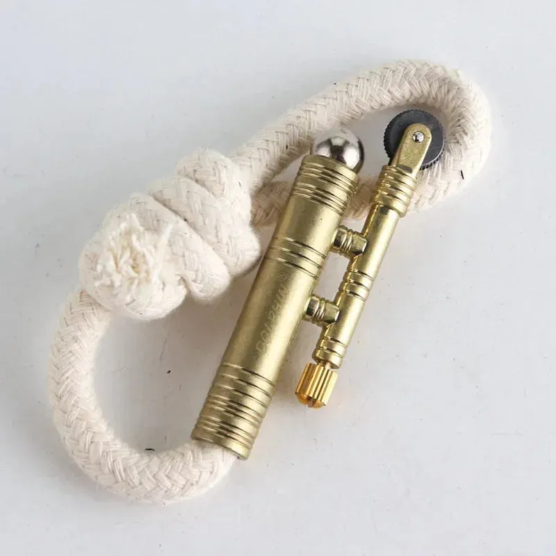 Metal Outdoor Camping Survival Stabilized Fire Source Flint Mechanical Vintage Old Fashioned Flint Lighter - Men's Creative Gadget