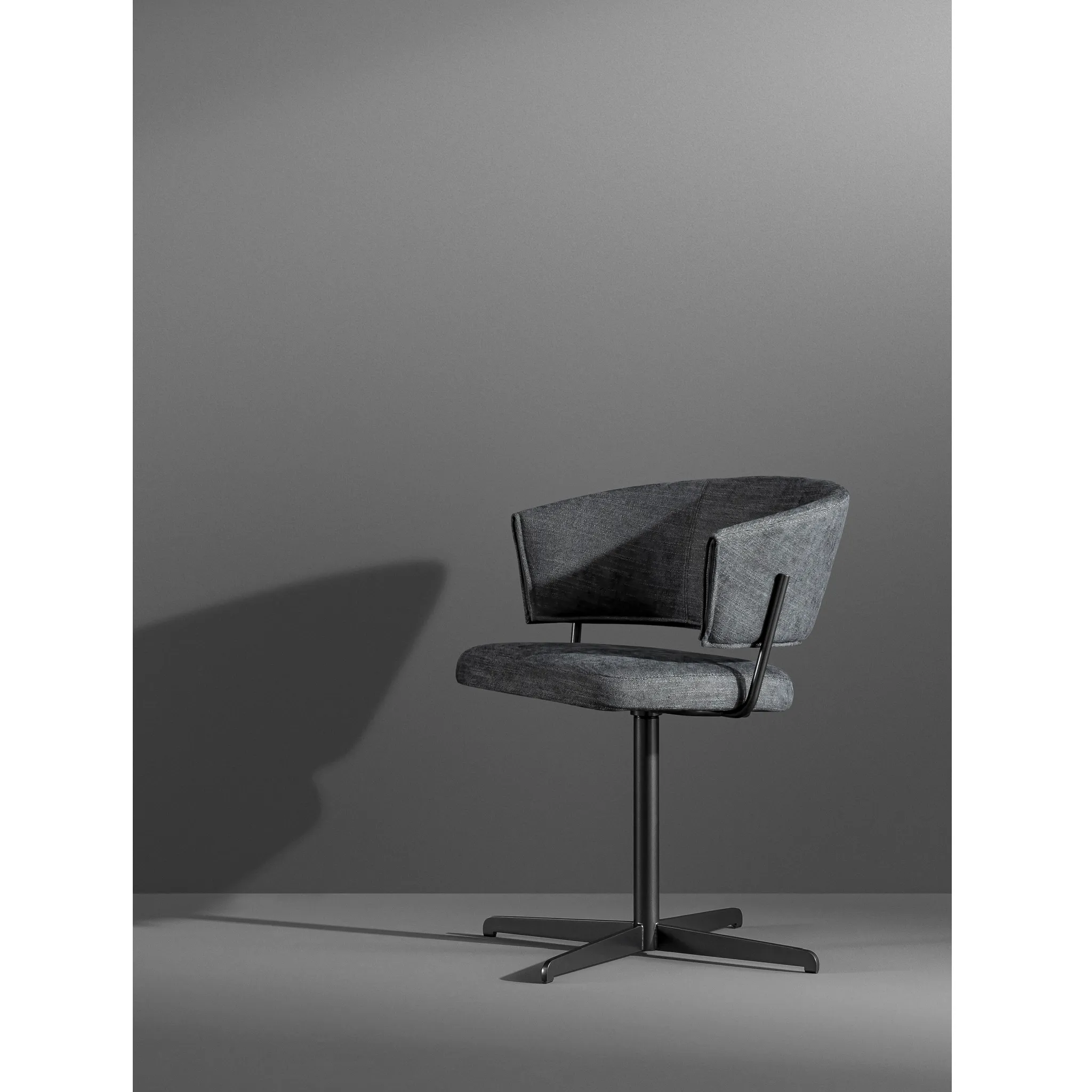 Semi-Circular Office Chair | Bonaldo Bahia
