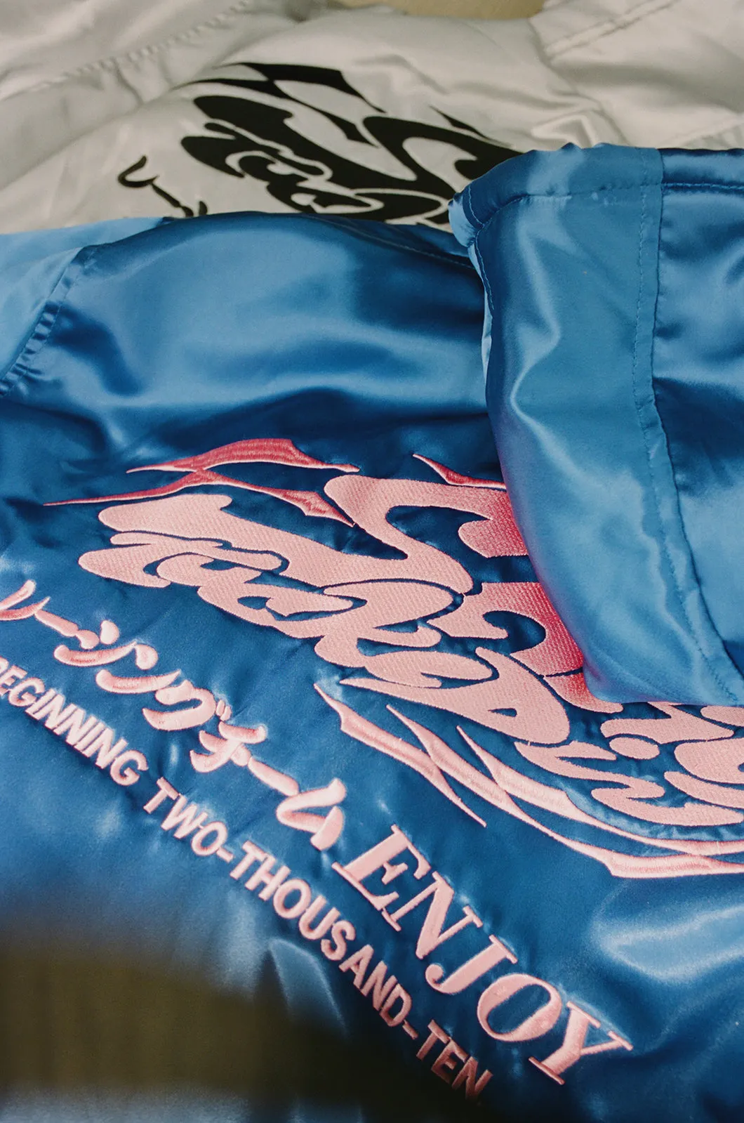 SHIRTSTUCKEDIN STAFF JACKET