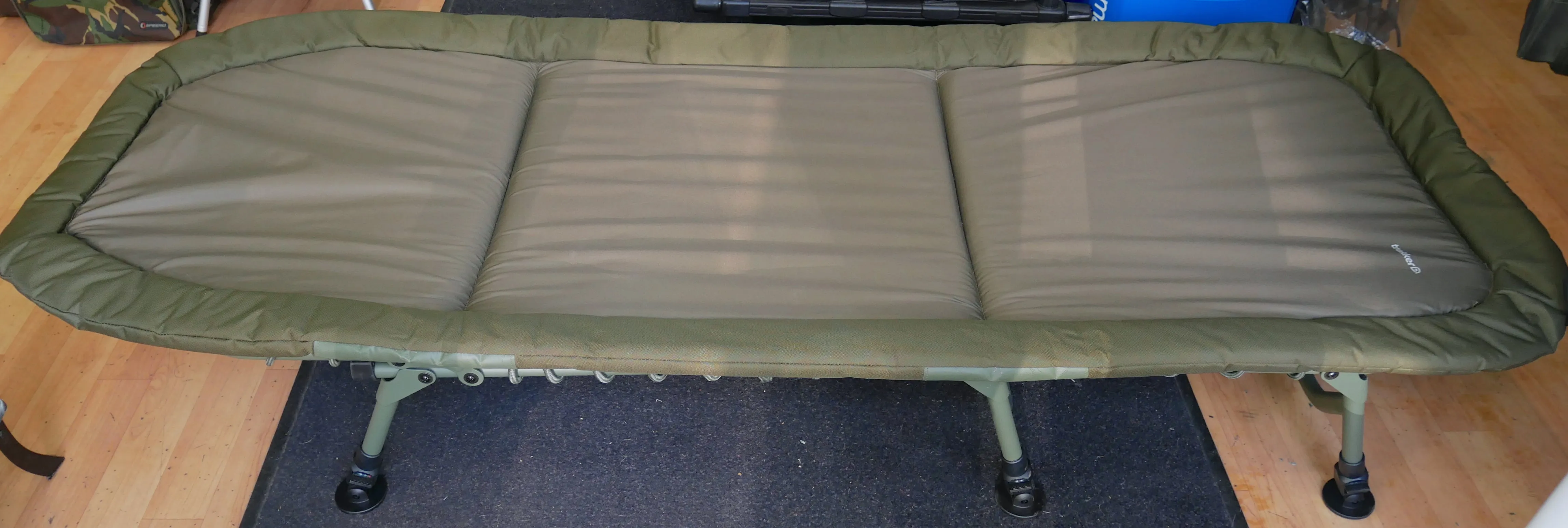 Trakker RLX Flat 6 Bedchair Compact *Ex-Display*