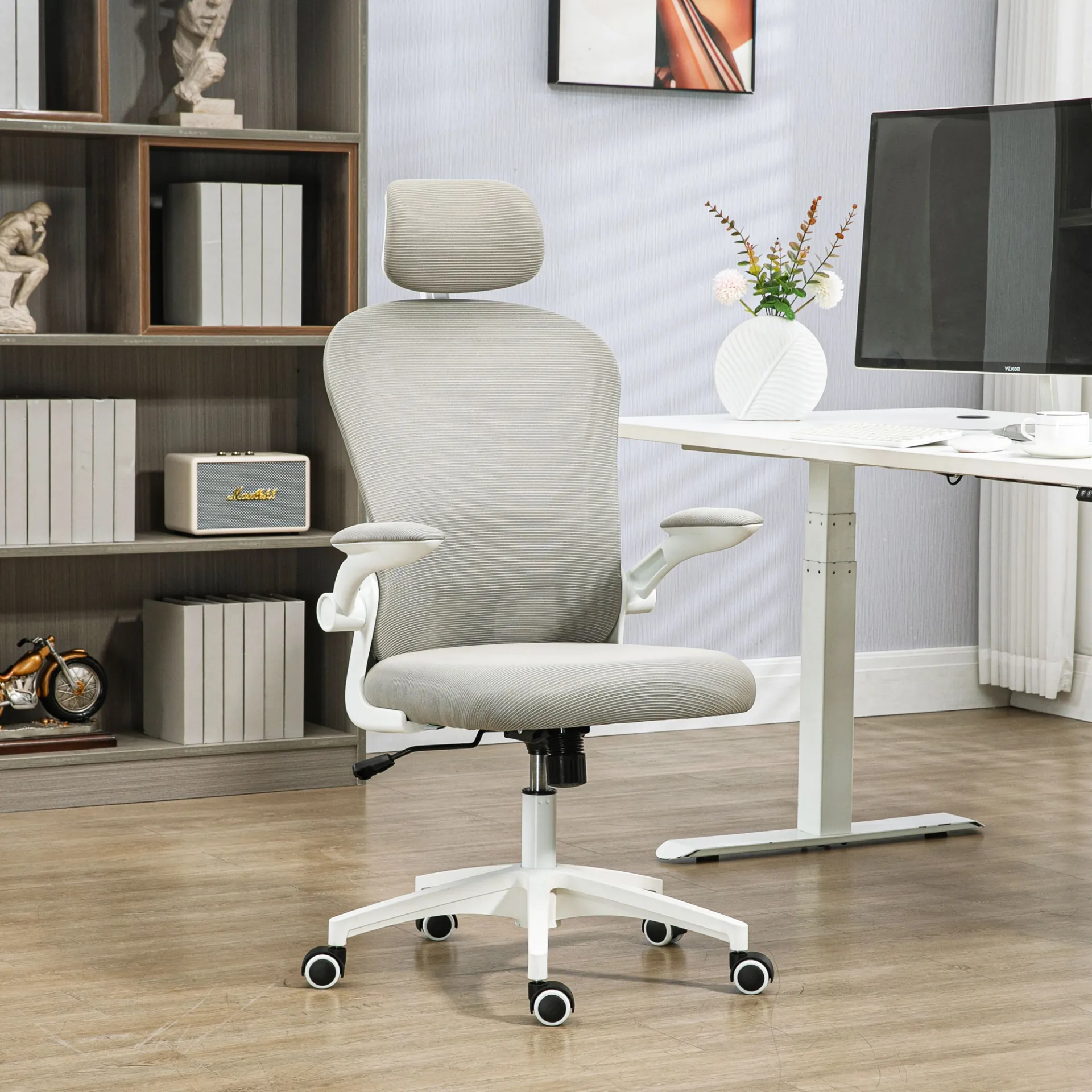 Vinsetto Multi-Adjustable Office Chair, with Lumbar Support, Headrest and Mesh Back in Grey