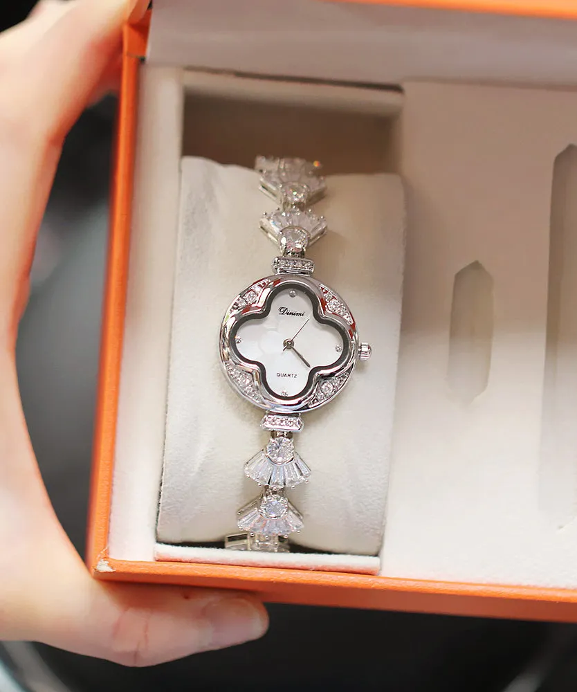 Vogue Gold Alloy Zircon Chain Shell Waterproof Watches
